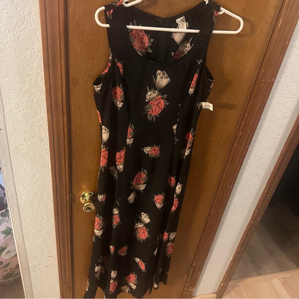 NWT 90’s full mid calf length dress